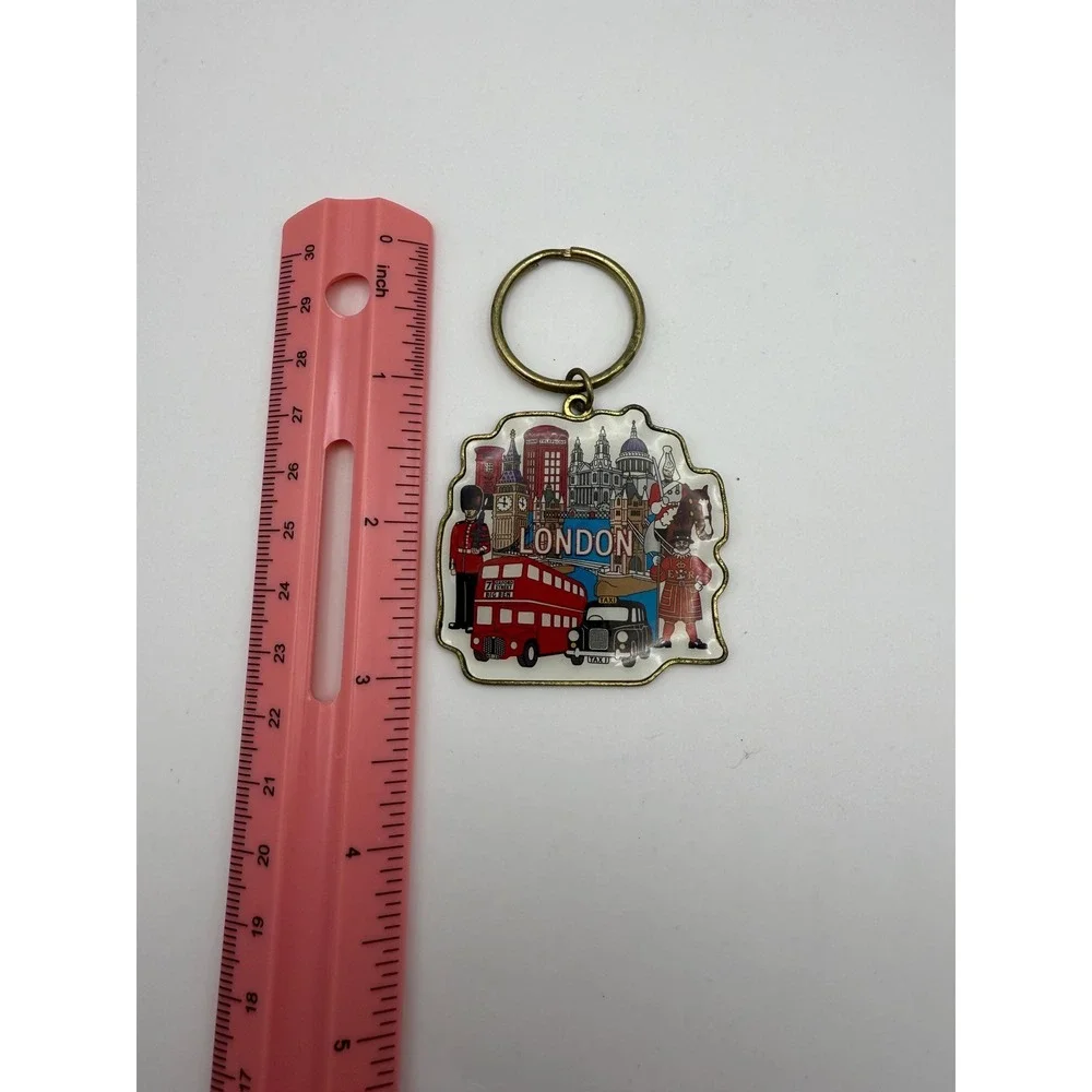 Vintage London Souvenir Keychain | British Travel Key Ring